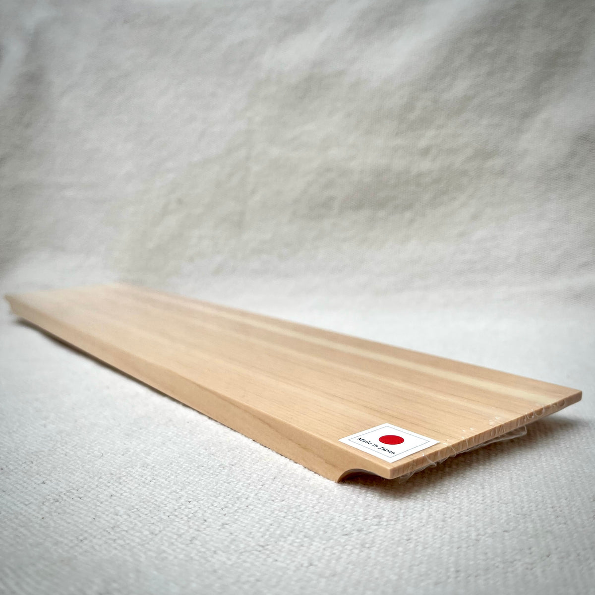 Avlångt fat i Hinoki för sushiservering "Oshizushi"